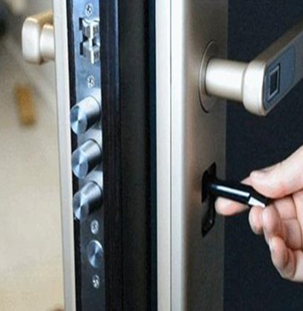 和平开锁 和平开锁公司开修指纹锁